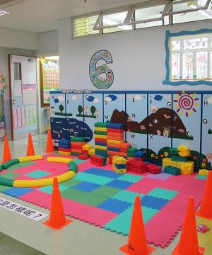 特色幼儿园室内地垫装修效果图片