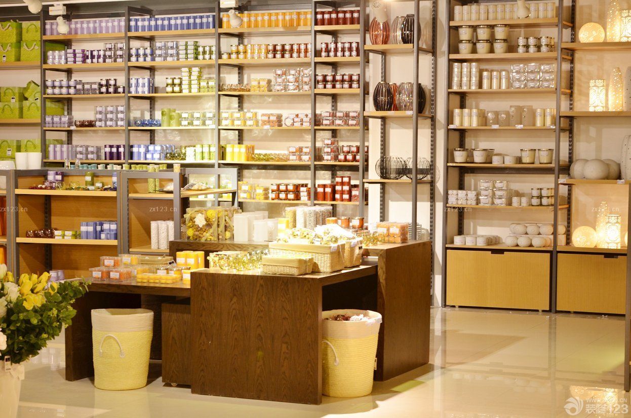 小型饰品店面展示架设计装修图