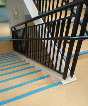 现代幼儿园楼梯设计装修效果图片