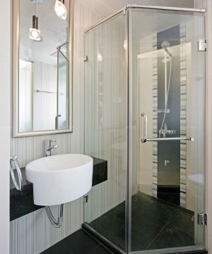 小厕所淋浴房设计装修效果图片