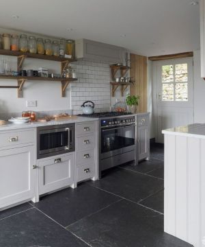 美式最新厨房白色橱柜装修效果图片