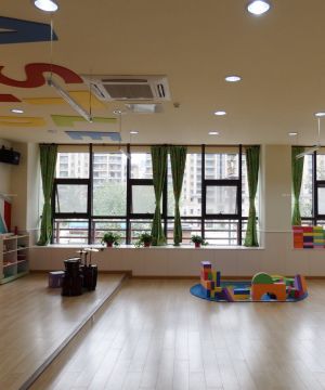 郑州幼儿园室内原木地板装修效果图片