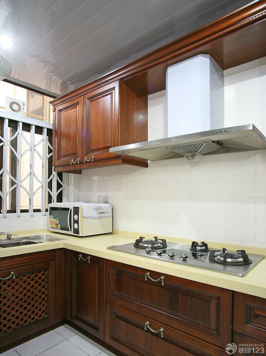 现代家装小厨房设计效果图片