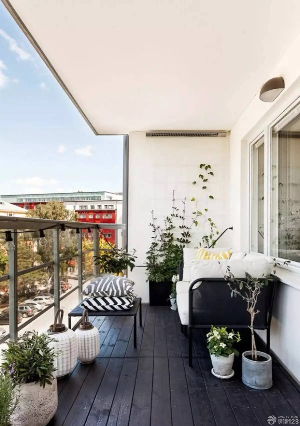 锌钢阳台护栏设计图片