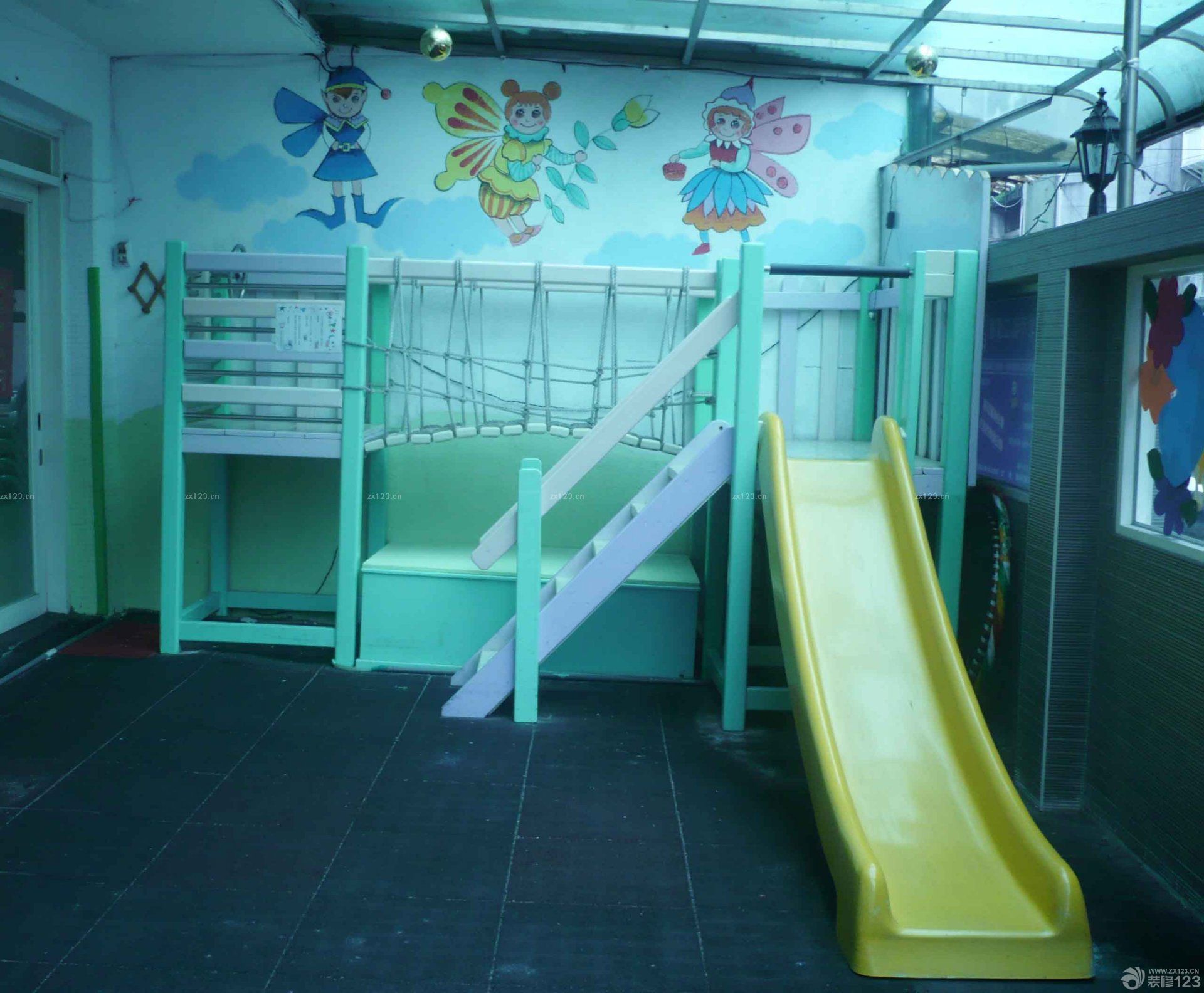 幼儿园室内滑梯设计效果图
