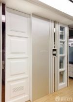 130平米简单装修白色门装修设计效果图片