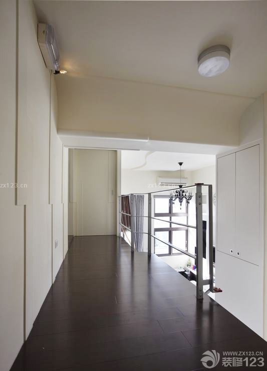 家用楼梯过道吊顶装修效果图
