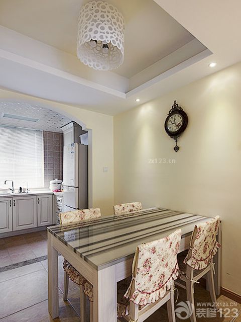 单身公寓的餐厅装修设计