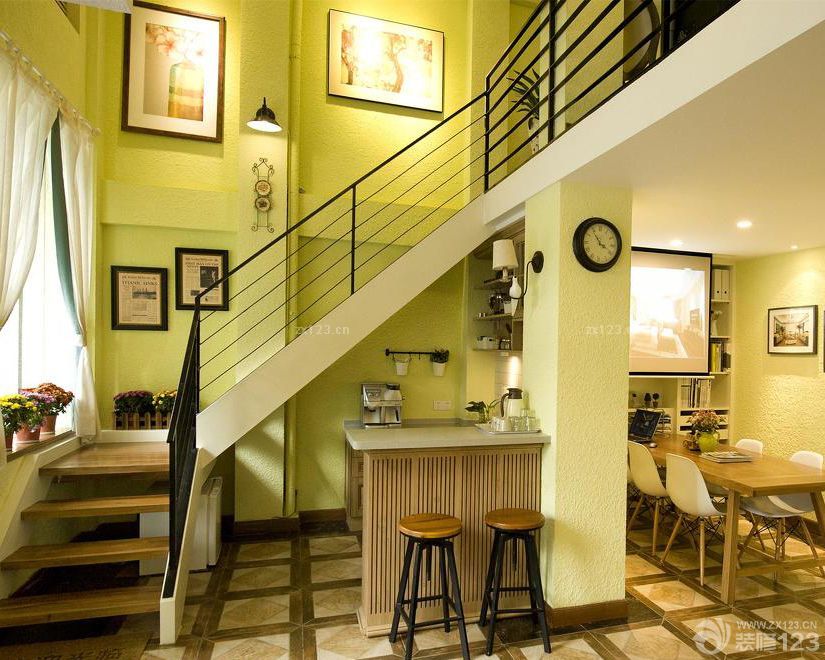 60平办公室室内楼梯设计装修图