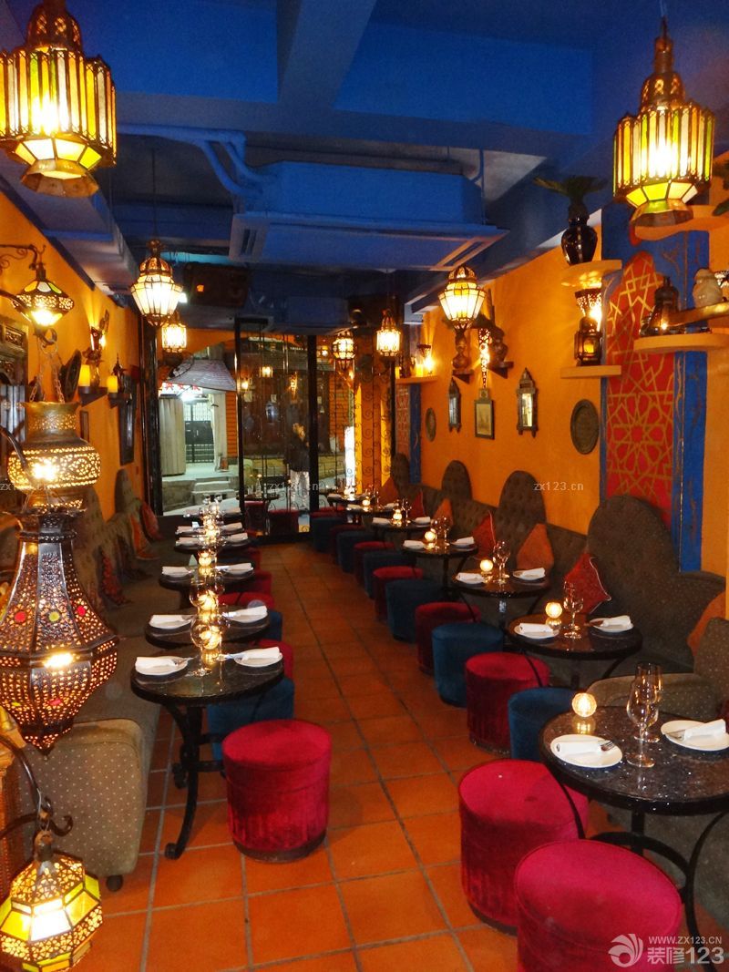 东南亚风格酒吧棕色地砖装修效果图片