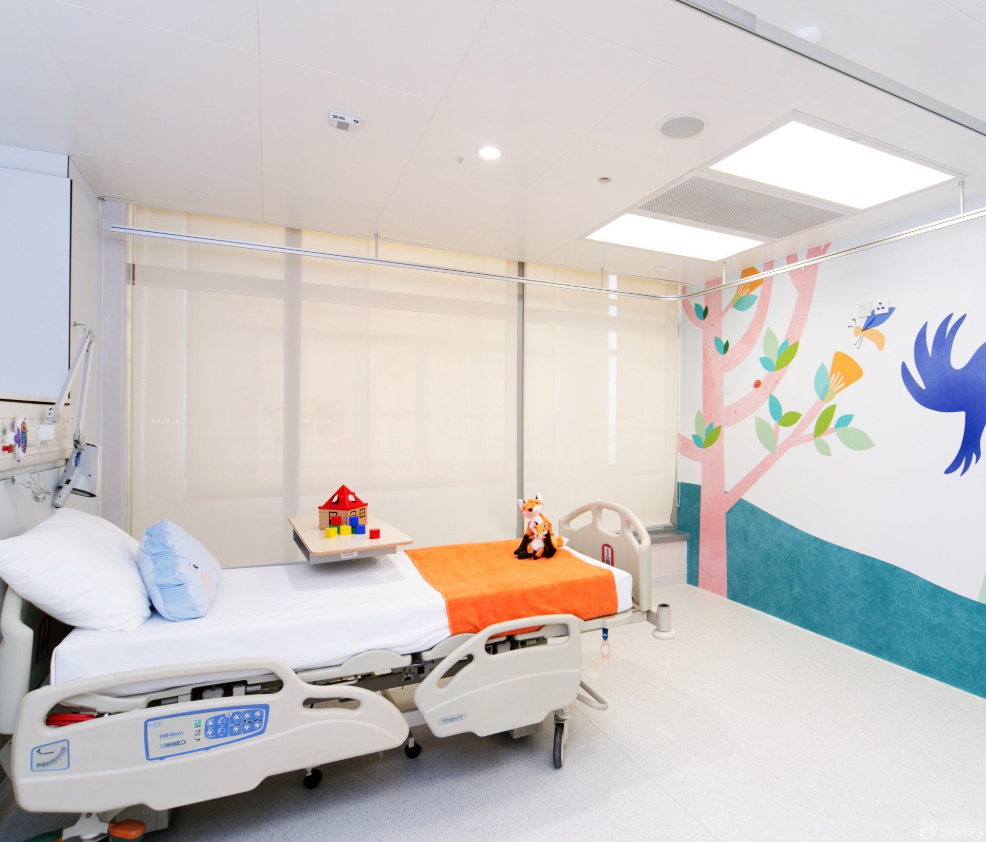 医院单人病房墙绘装修效果图片