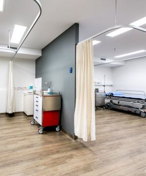 医院室内浅色木地板装修设计效果图片大全