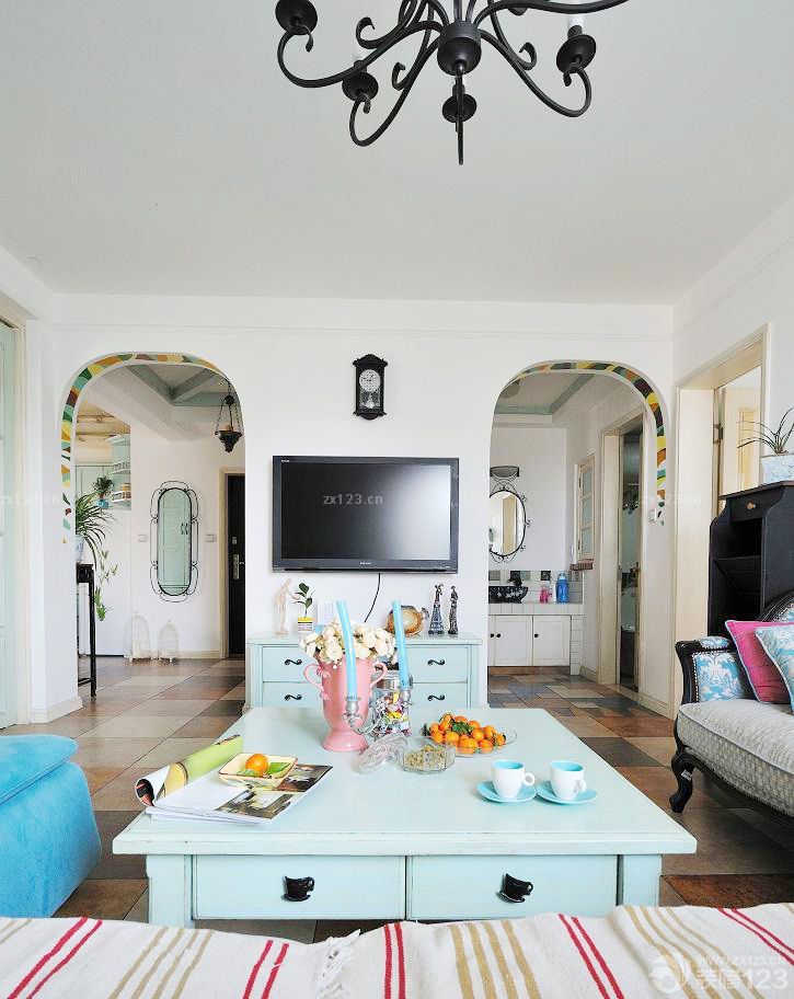 现代混搭风格客厅电视墙设计