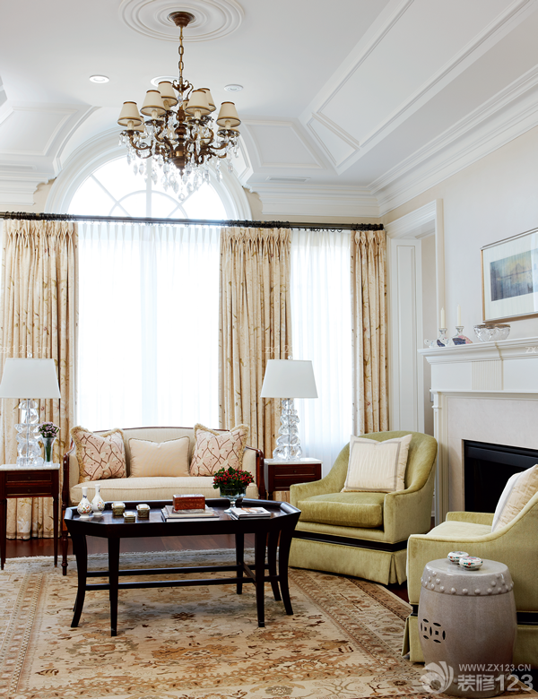 家装布艺窗帘设计照片