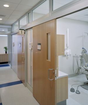 现代口腔医院室内门装修效果图片 