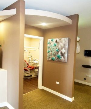 私人口腔医院室内隔断墙设计装修效果图片 