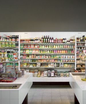 40-50平米超市装修货架效果图片