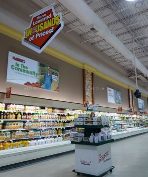 大型商场超市饮品区装饰设计图片