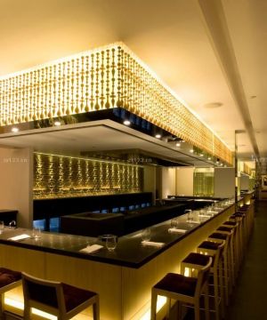绚丽商场餐饮吊顶灯装修效果图片