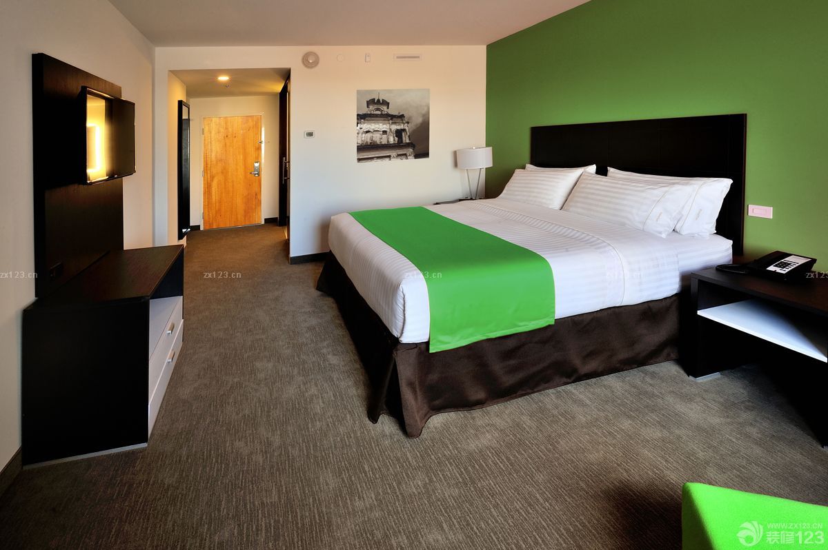 宾馆单间绿色墙面装修效果图片