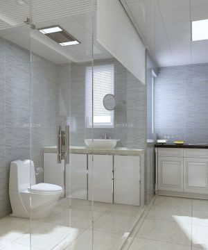 80平小户型浴室玻璃隔断装修案例