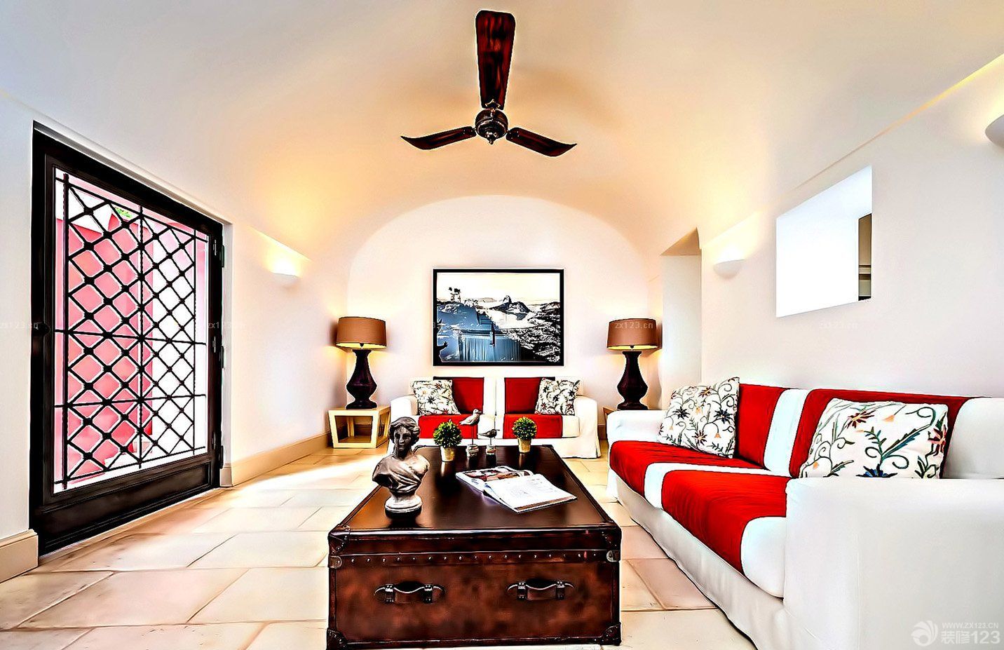 最新交换空间客厅沙发装修效果图片