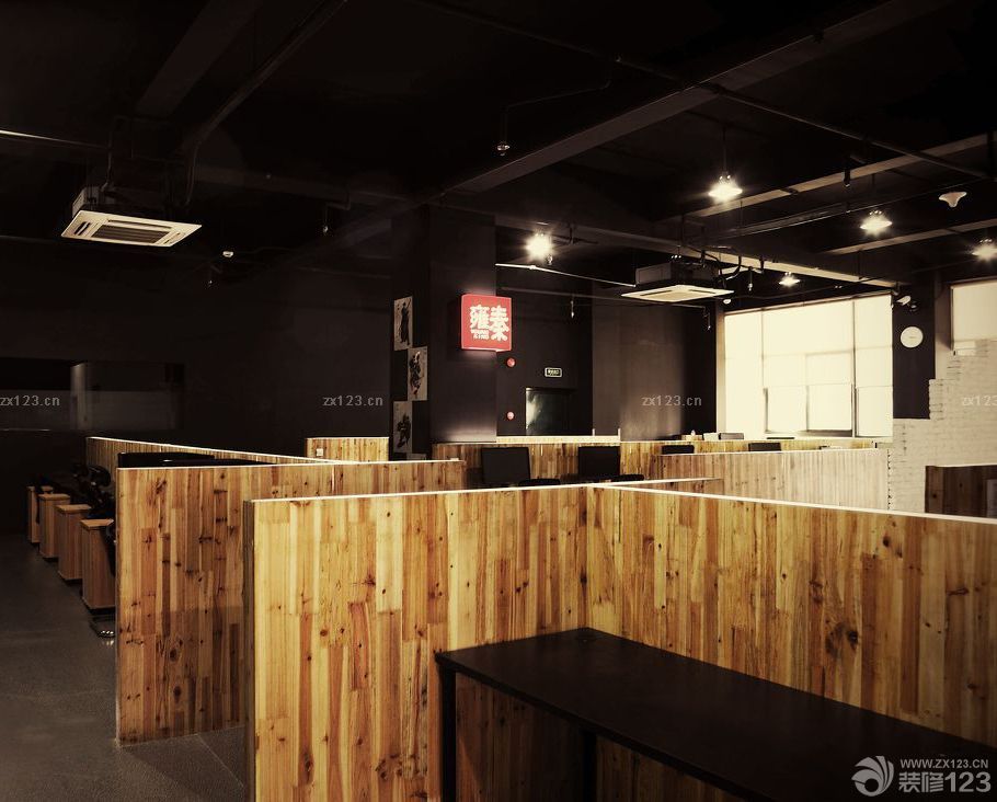 福州办公室木质隔断装修效果图片