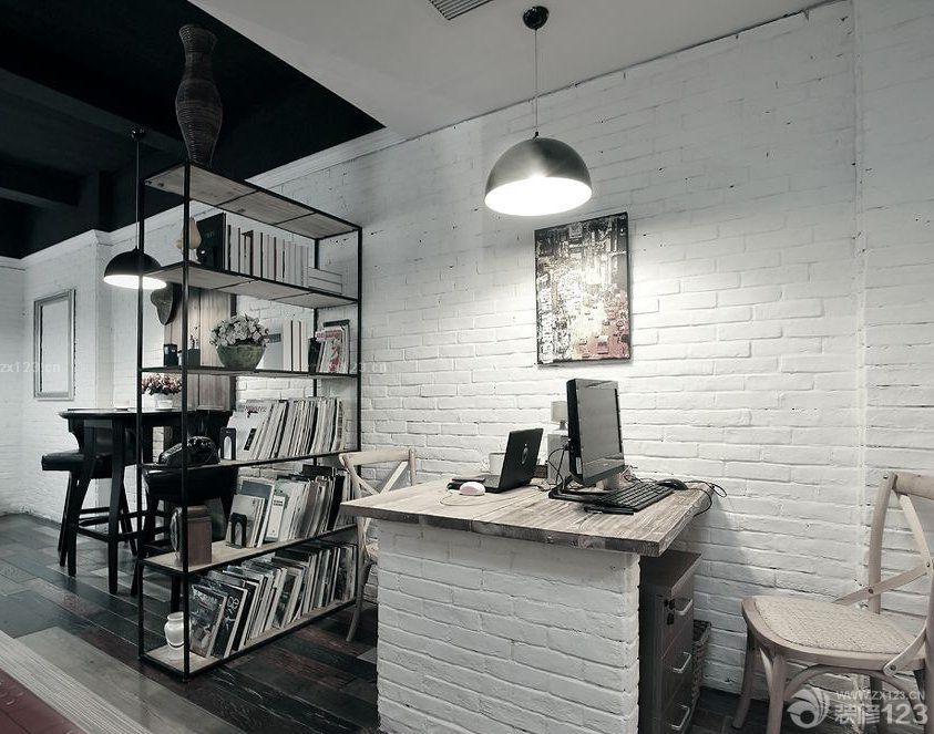 小型办公室书架装潢设计效果图片 