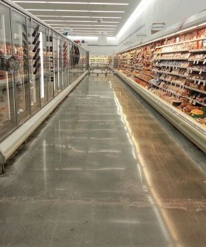 欧美超市储物柜装修设计图
