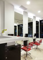最新美发店简单室内装修效果图片