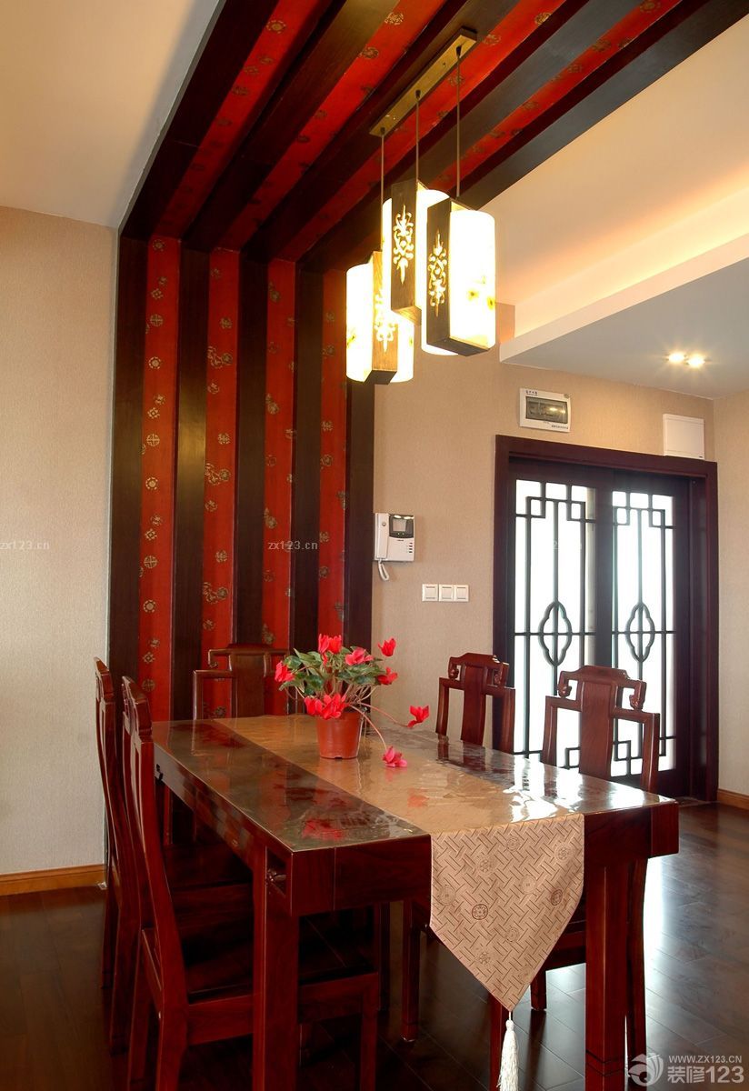 120平房子餐厅背景墙装修设计图片大全
