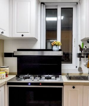 80平米小户型两室一厅厨房橱柜装修效果图