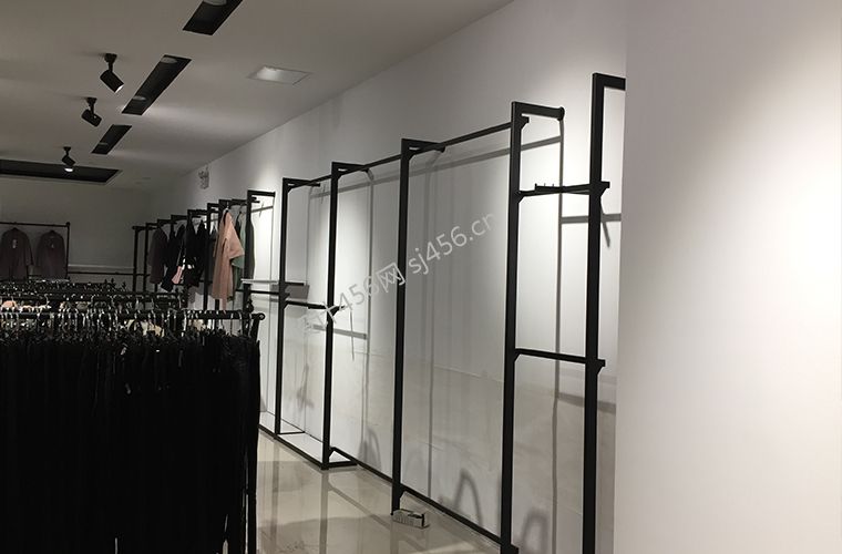 精品女装店面装修效果图片