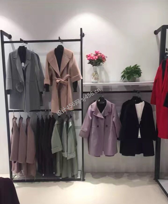时尚女装店面装修 2020墙壁展示架图片大全