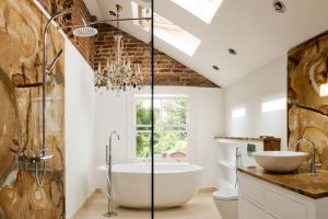 【齐齐哈尔】厕所门不能对大门，进户时他就对着了，咋办?