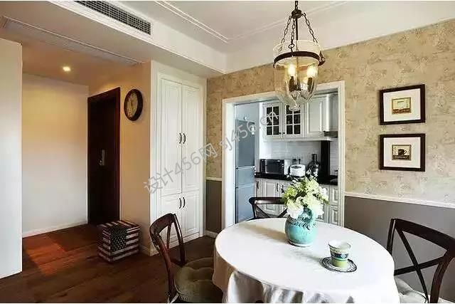 美式简约餐厅装修效果图 2020餐厅吊灯装修效果图片