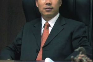 华浔集团共同“感恩·追思”原董事长冷运杰先生