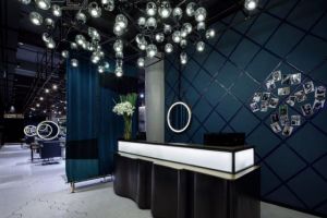 【居乐高装饰】发型时尚但美发店装修没有特色怎么行？
