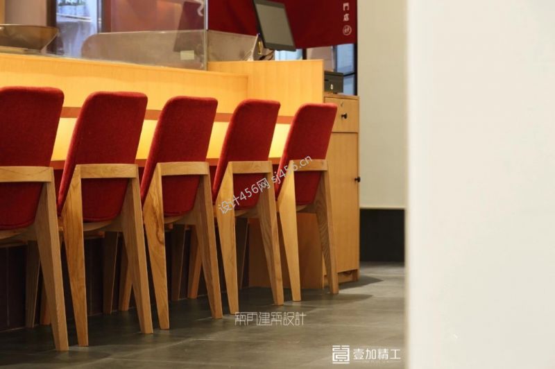 2020日本料理店吧台椅装修效果图
