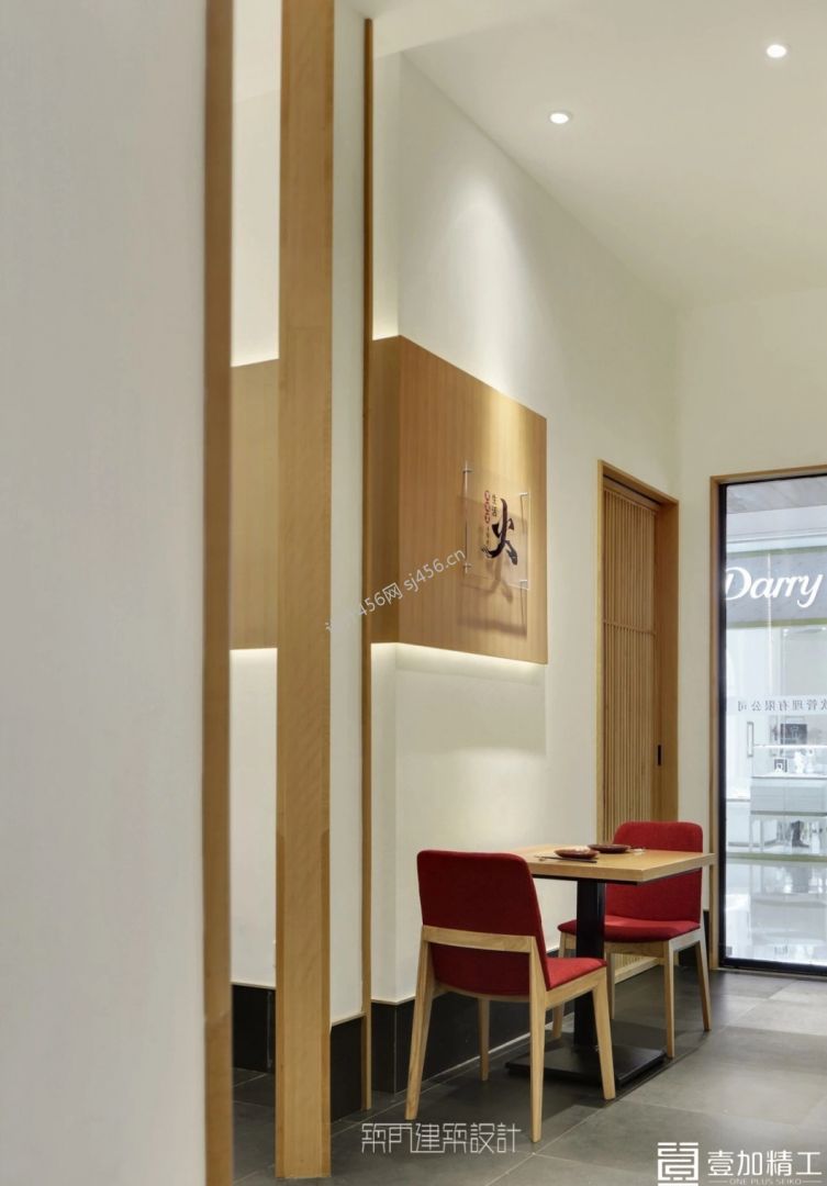 2020日本料理店餐桌背景墙装修效果图