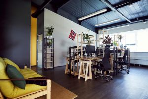 摆脱压抑，小面积办公室设计一定要注意这几点！