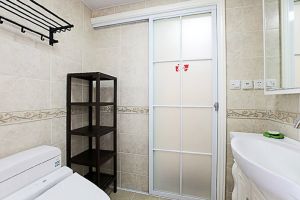 【营山格林装饰】卫生间单移门选择技巧 单移门怎么安装