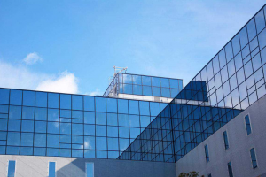 【东秦浩锐装饰】装饰玻璃的作用 装饰玻璃有哪些种类