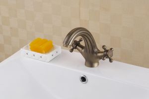 【好到家装饰】双联水龙头特点是什么 怎么选择水龙头