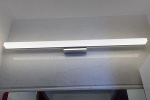 【常州豪郡装饰】卫生间镜前灯用什么灯 卫生间镜前灯怎么保养