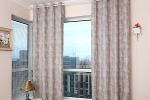 【诗情装饰】隔热窗帘选购技巧有哪些