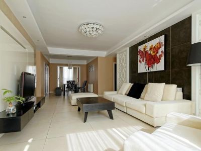 简约风格128平三居室装修设计案例