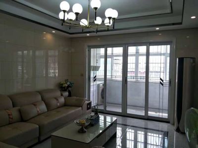 东方名居125平米现代简约三居室装修案例