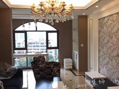 金领格兰维亚196平跃层现代轻奢装修案例