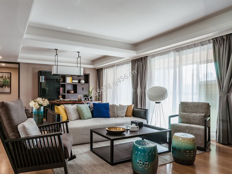 120平米三居室客厅窗帘装修效果图欣赏